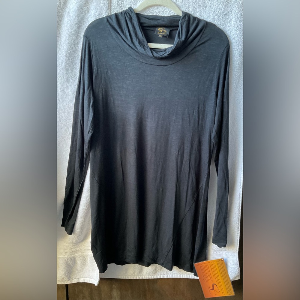 Serena Williams Black Tunic Top with Long Sleeves
